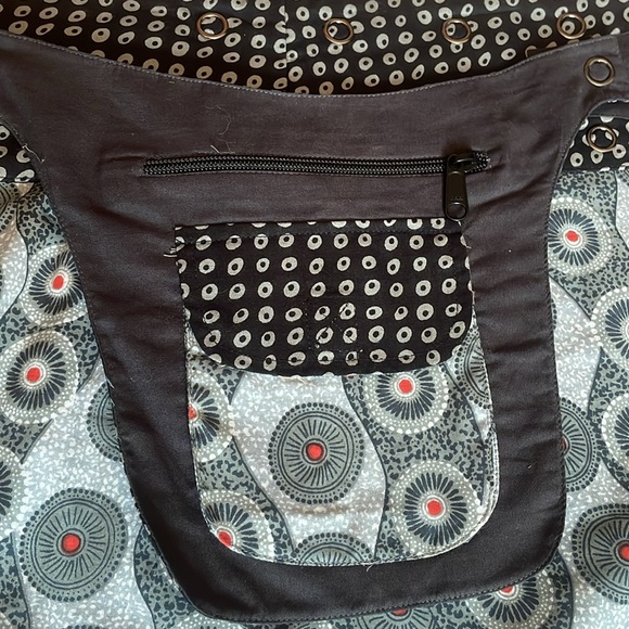 Reversible Mini, fully adjustable waist! - Picture 3 of 6